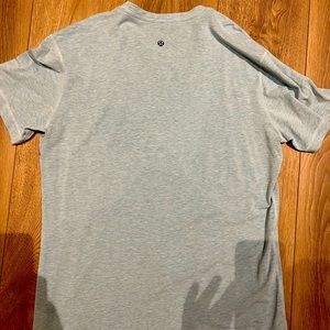 Large Lululemon Shirt - Hardly worn
